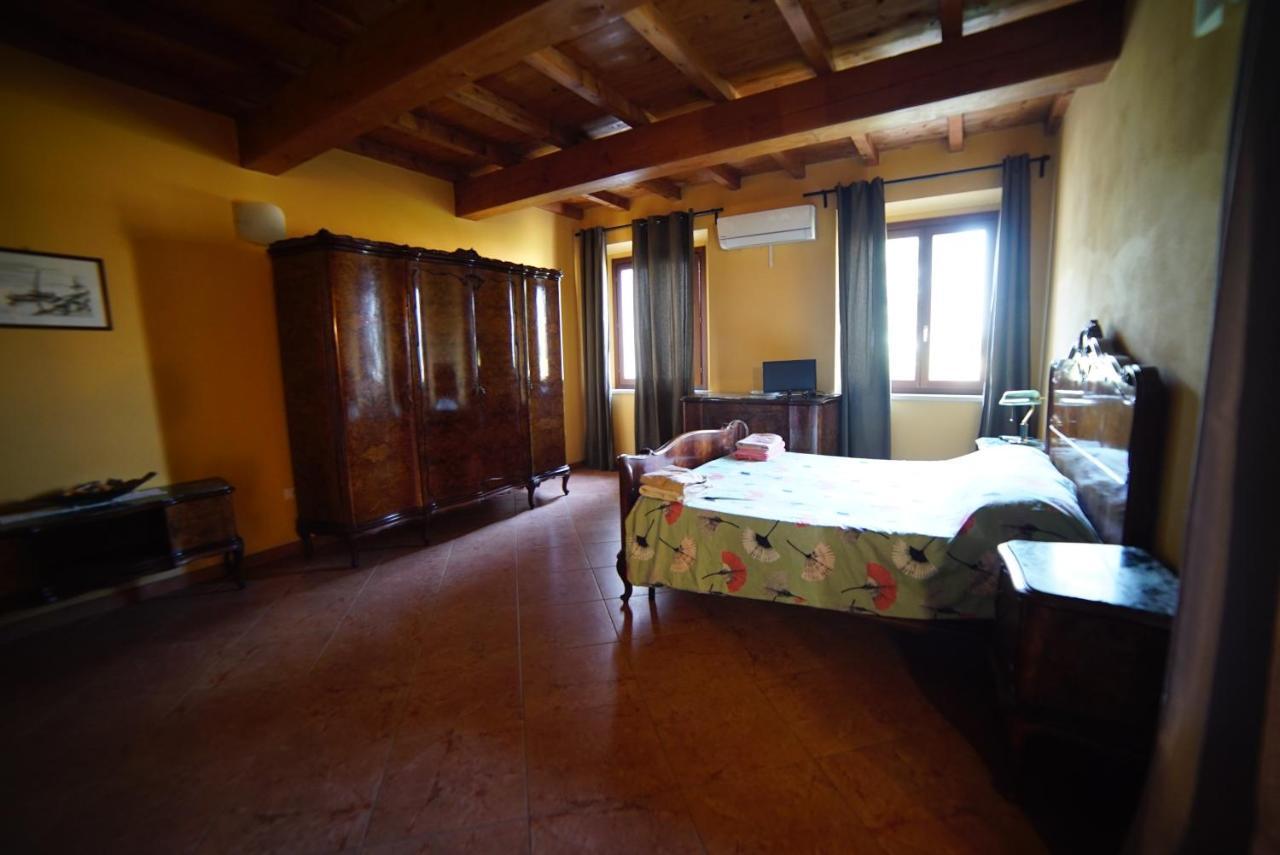 Agriturismo Il Sole Villa Rivarolo del Re ed Uniti Exterior foto