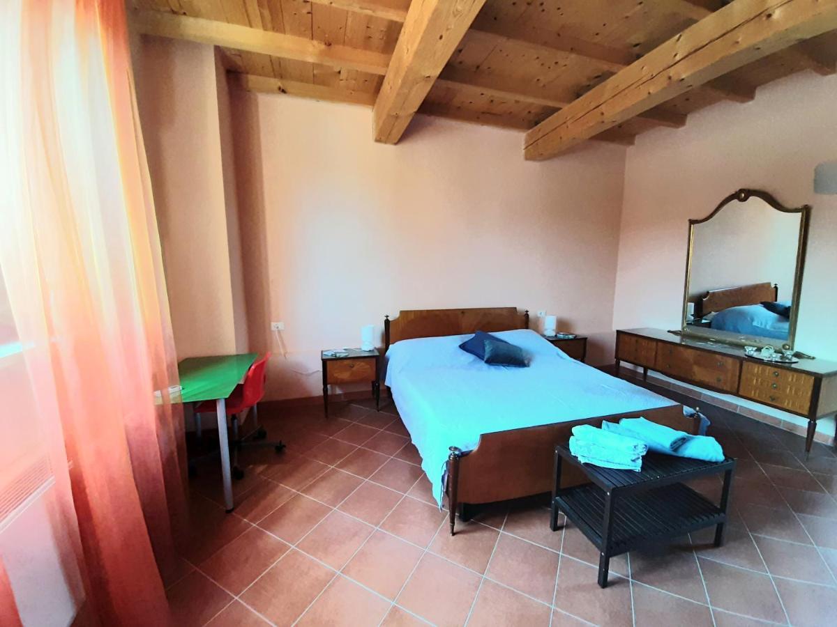 Agriturismo Il Sole Villa Rivarolo del Re ed Uniti Exterior foto